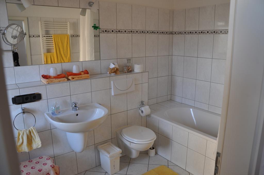 Martina'S Gaestezimmer Erfurt Exterior photo